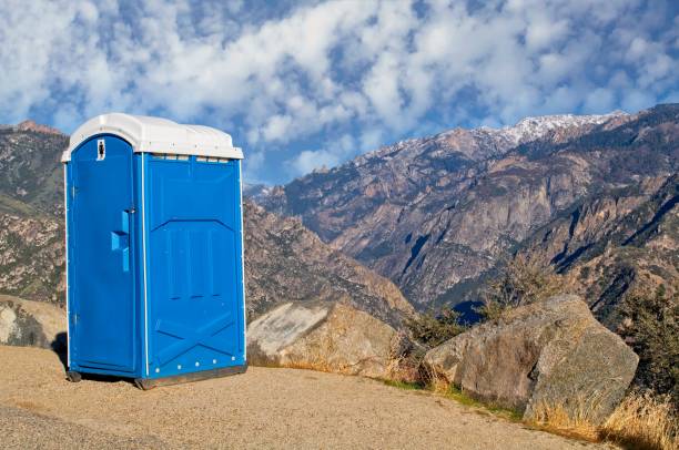 Best Portable restroom trailer rental  in Ashland, OH